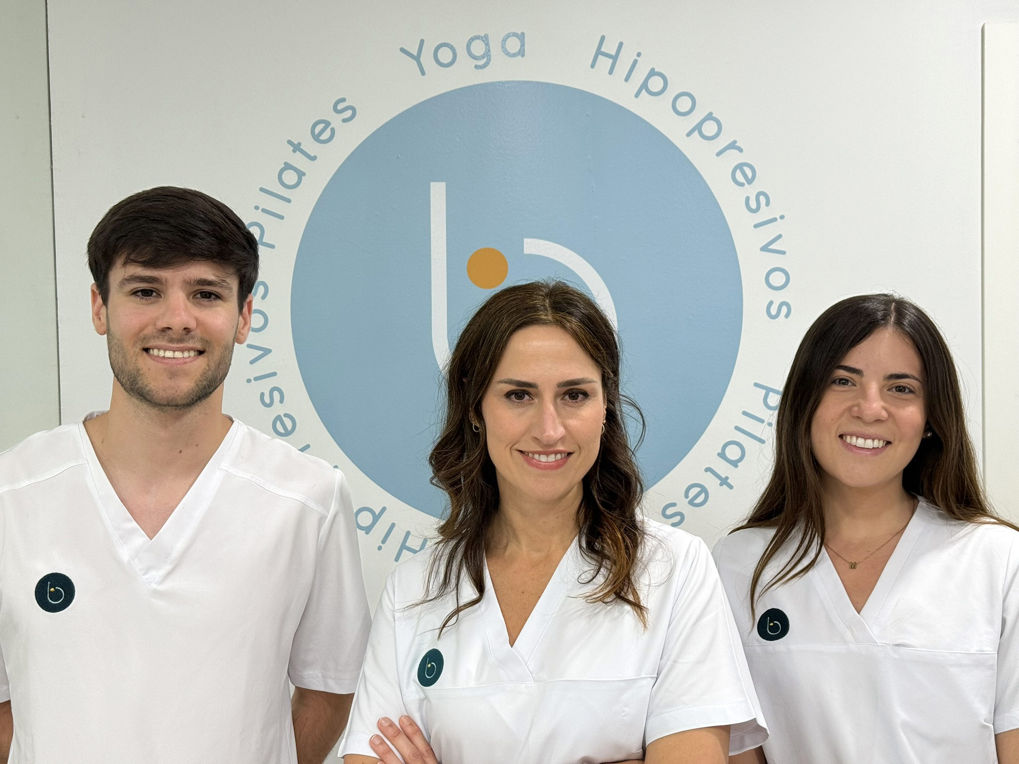 Fisioterapeuta trabajando en Clínica Bailío